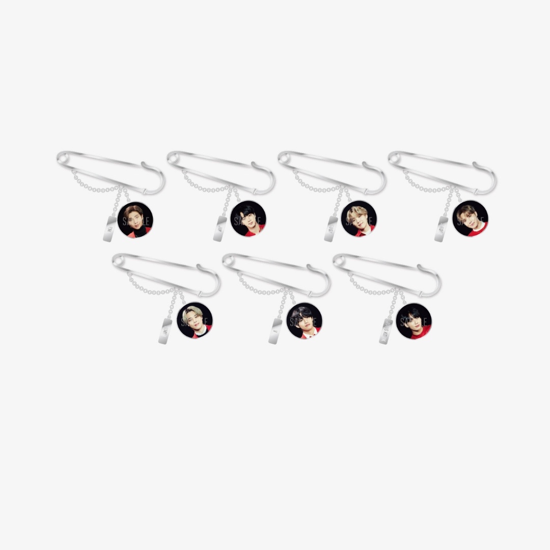 BTS - One:E brooch pin set